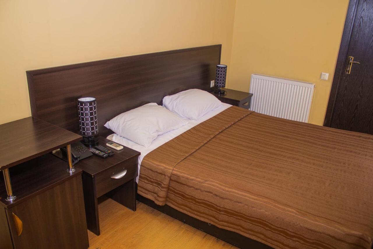 Aparthotel Old City 3*